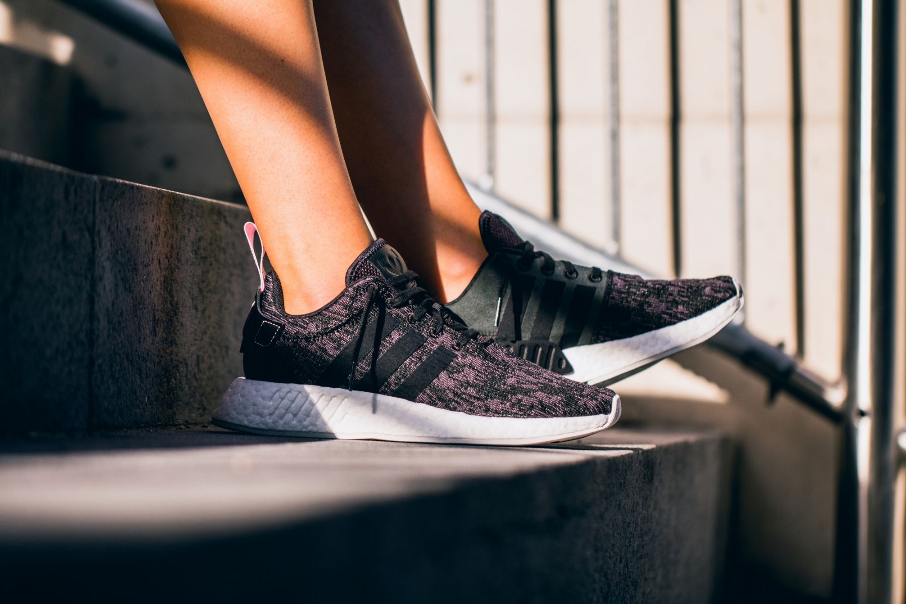 Adidas nmd r2 core black hotsell